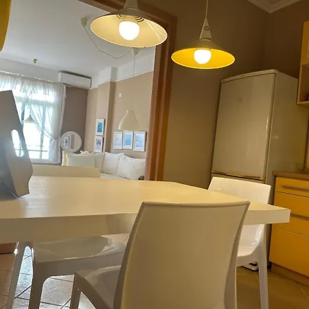 View! Seaside Apartment